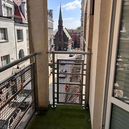 D'ali Piekary 16, 34 *
